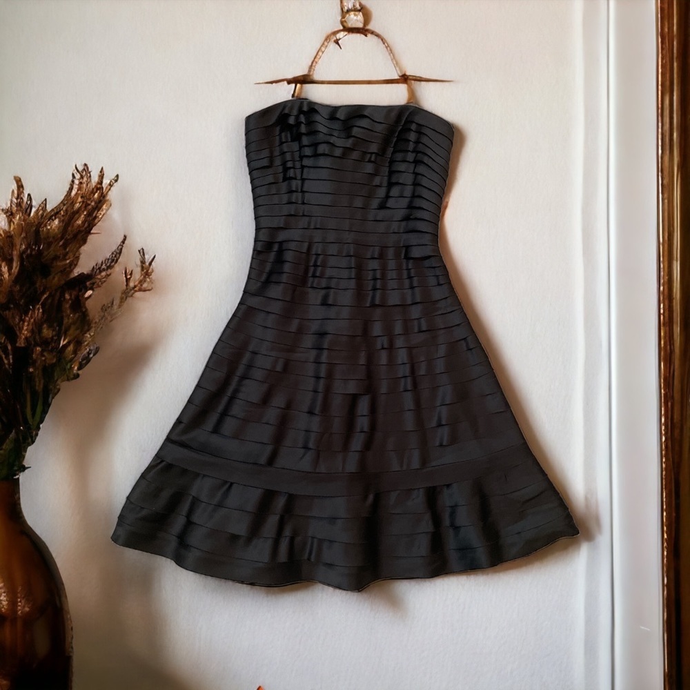 Adrianna Papell Womens 10 Black Satin Tiered Cocktail Dress Strapless ALine